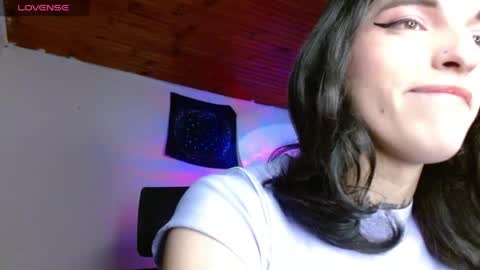 Snapshot of scarlett_crastrawberry chatting on May 24, 9:09 pm scarlet online show from May 24, 9:09 pm