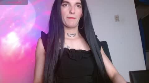 Snapshot of scarlett_crastrawberry chatting on June 7, 12:59 am scarlet online show from June 7, 12:59 am