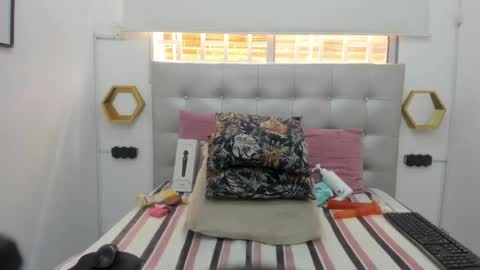 scarlett_fox20 online show from September 11, 3:23 pm