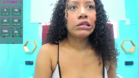 scarlett_fox20 online show from April 19, 1:21 pm