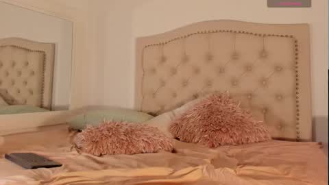 Snapshot of scarlett_grand chatting on February 10, 6:20 am Scarlett Grand online show from February 10, 6:20 am