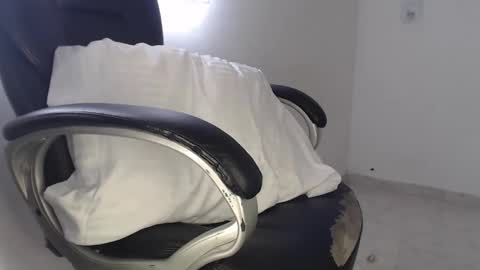 Snapshot of scarlett_liz chatting on March 4, 3:37 pm Scarlett online show from March 4, 3:37 pm