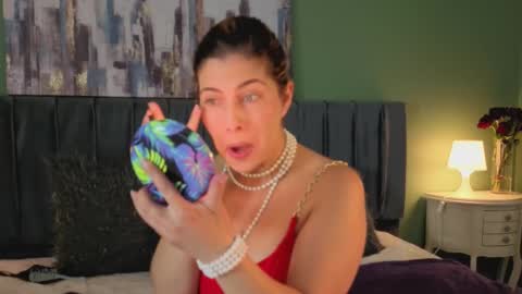 Scarlett online show from February 25, 2:16 pm