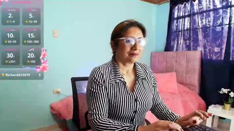 Snapshot of scarlett_mystic chatting on October 7, 1:30 pm Scarlett online show from October 7, 1:30 pm