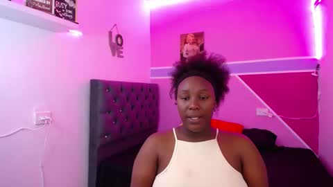 Snapshot of scarlett_rouss10 chatting on July 7, 10:03 pm scarlett_rouss10 online show from July 7, 10:03 pm
