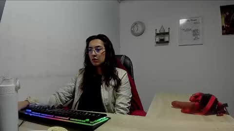 Snapshot of scarlett_sen chatting on January 29, 1:38 pm Mistress Scarlett online show from January 29, 1:38 pm