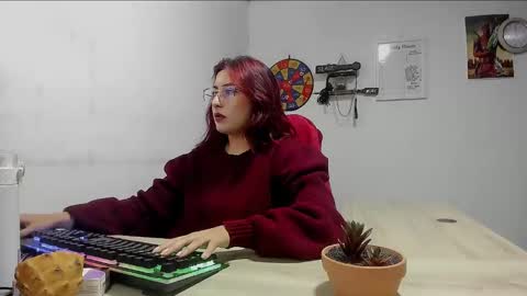 Snapshot of scarlett_sen chatting on March 6, 12:52 pm Mistress Scarlett online show from March 6, 12:52 pm