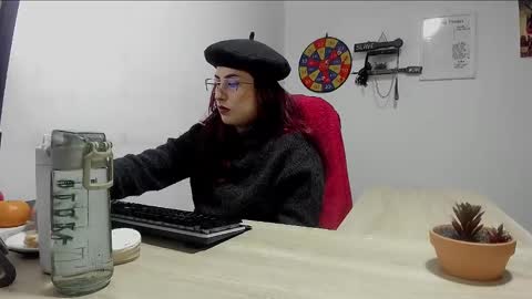 Snapshot of scarlett_sen chatting on March 12, 1:19 pm Mistress Scarlett online show from March 12, 1:19 pm