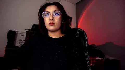 Snapshot of scarlett_sen chatting on September 11, 3:34 pm Mistress Scarlett online show from September 11, 3:34 pm
