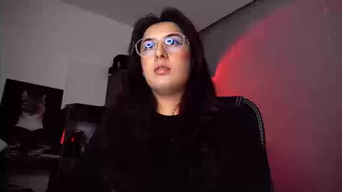 Snapshot of scarlett_sen chatting on September 24, 3:26 pm Mistress Scarlett online show from September 24, 3:26 pm