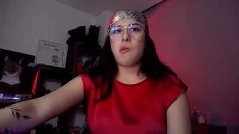 Snapshot of scarlett_sen chatting on October 13, 3:12 pm Mistress Scarlett online show from October 13, 3:12 pm