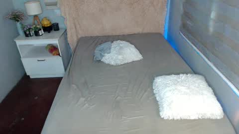 Snapshot of scarlett_sofia69 chatting on March 9, 5:22 am    online show from March 9, 5:22 am