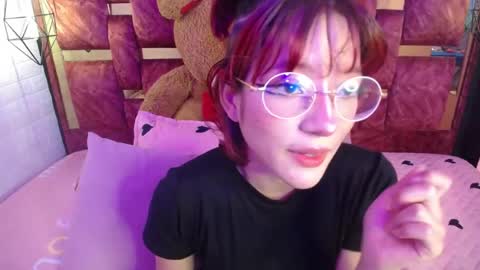 Snapshot of scarlett_squerit chatting on August 4, 2:30 pm scarlett_squerit online show from August 4, 2:30 pm