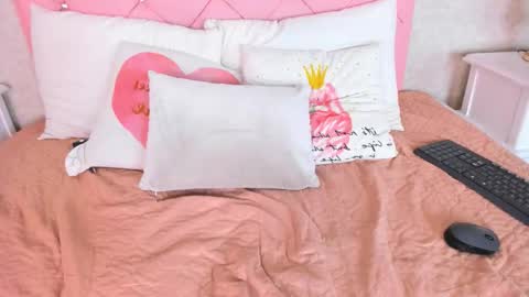 scarlett thompson 7 online show from February 21, 3:18 am