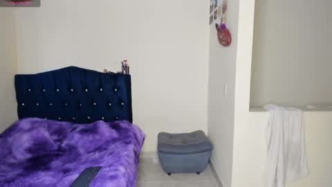 scarlett_tommy online show from December 29, 9:30 pm