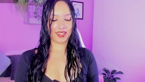 Snapshot of scarlettblake_ chatting on October 21, 11:44 am scarlettblake  online show from October 21, 11:44 am