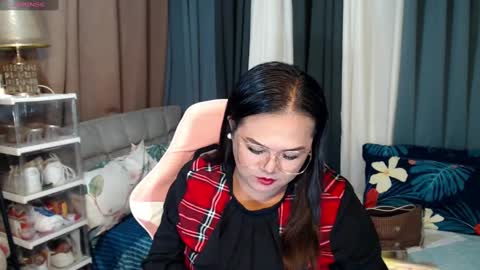 Snapshot of scarlette_adisson_69 chatting on December 15, 7:31 pm scarlette online show from December 15, 7:31 pm