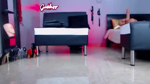 Marisol  online show from December 11, 7:46 pm