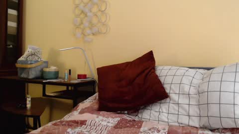 Snapshot of scarlettford chatting on February 3, 1:30 pm Scarlett online show from February 3, 1:30 pm