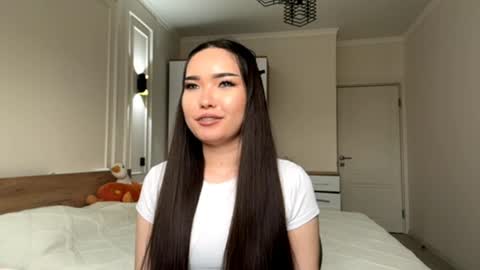 scarlettleszczynski online show from April 10, 11:26 am