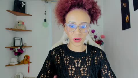 Snapshot of scarlettmalbec chatting on December 2, 10:45 pm Scarlett online show from December 2, 10:45 pm