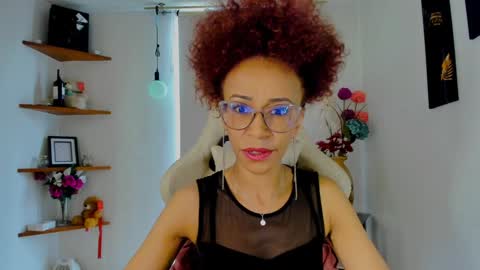 Snapshot of scarlettmalbec chatting on December 6, 9:24 pm Scarlett online show from December 6, 9:24 pm