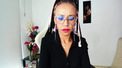 Snapshot of scarlettmalbec chatting on February 8, 9:04 pm Scarlett online show from February 8, 9:04 pm