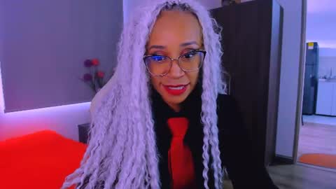 Scarlett online show from July 17, 9:30 pm