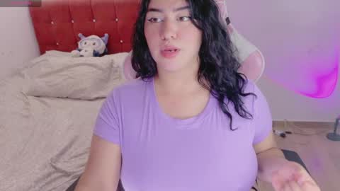 Snapshot of scarlettqueen56 chatting on May 3, 6:08 am chloe online show from May 3, 6:08 am