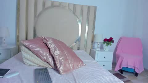 Scarlett Ross  online show from January 27, 2:57 pm