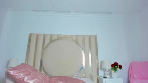 Scarlett Ross  online show from February 3, 2:55 pm