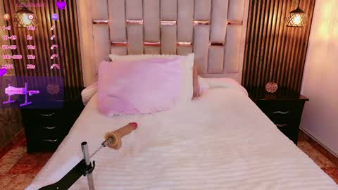  SCARLETTT SSS online show from April 24, 3:31 am