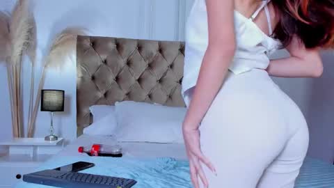 scarlett online show from November 4, 1:54 pm