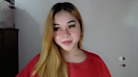 Snapshot of scarletvamp chatting on October 28, 12:25 am scarletvamp online show from October 28, 12:25 am