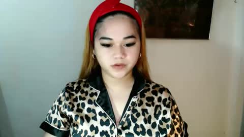 Snapshot of scarletvamp chatting on November 30, 5:39 pm scarletvamp online show from November 30, 5:39 pm