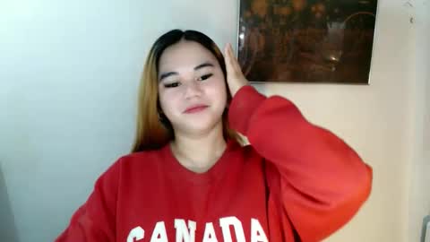 Snapshot of scarletvamp chatting on December 15, 10:25 pm scarletvamp online show from December 15, 10:25 pm