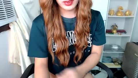 Queen Scarlet online show from December 2, 1:14 am