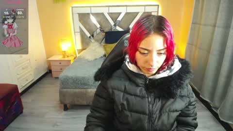 Snapshot of scarllett_bdsm chatting on December 6, 3:41 am Scarllett online show from December 6, 3:41 am