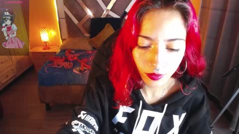 Snapshot of scarllett_bdsm chatting on December 27, 5:20 am Scarllett online show from December 27, 5:20 am