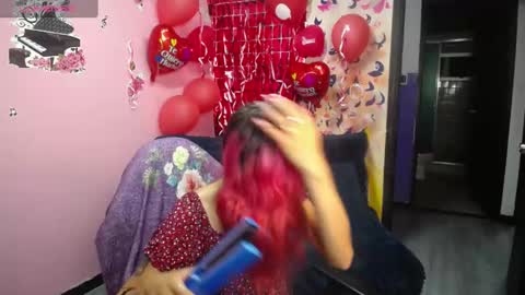 Snapshot of scarllett_bdsm chatting on February 20, 3:45 am Scarllett online show from February 20, 3:45 am