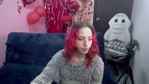 Snapshot of scarllett_bdsm chatting on February 23, 8:17 am Scarllett online show from February 23, 8:17 am