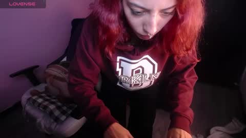 Snapshot of scarllett_bdsm chatting on March 7, 12:26 am Scarllett online show from March 7, 12:26 am