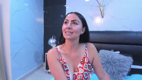 Snapshot of scarrlet_fox chatting on June 8, 8:31 pm Scarlet online show from June 8, 8:31 pm