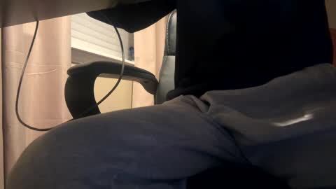 Skinny College Boy online show from December 5, 6:21 am