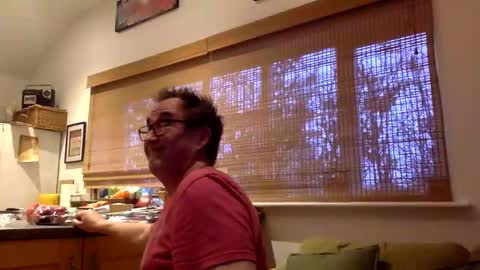 scbiggersballs online show from December 15, 9:46 am