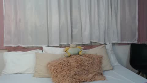 SCARLET online show from November 21, 12:15 pm