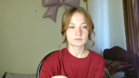 Snapshot of scented_elsa chatting on June 30, 11:22 am Elsa online show from June 30, 11:22 am