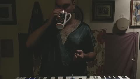 sch00lgirlass online show from October 25, 11:10 pm