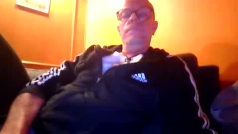 Snapshot of schmuhbaer1 chatting on October 14, 5:25 pm schmuhbaer1 online show from October 14, 5:25 pm