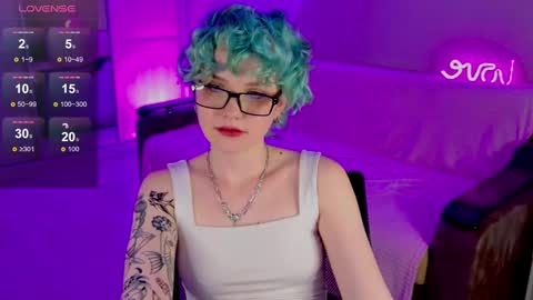 Snapshot of school_love chatting on February 23, 4:13 pm Rina online show from February 23, 4:13 pm